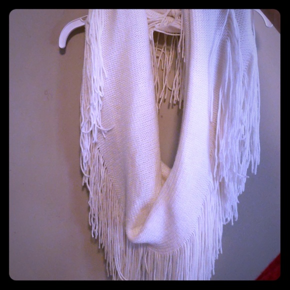 Charlotte Russe Accessories - Scarf